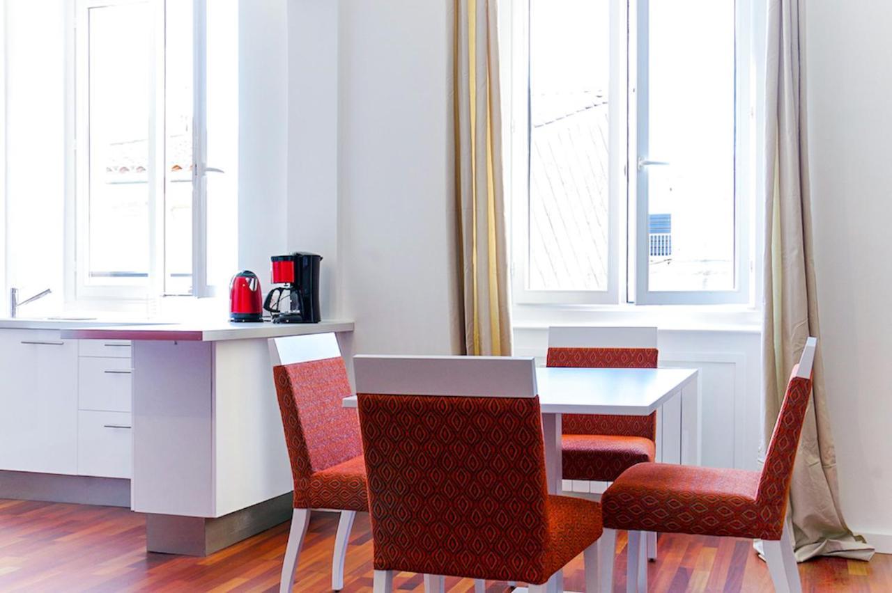 Sainte Catherine - Duplex 1 Chambre Proche Des Boutiques Du Centre Ville ボルドー エクステリア 写真